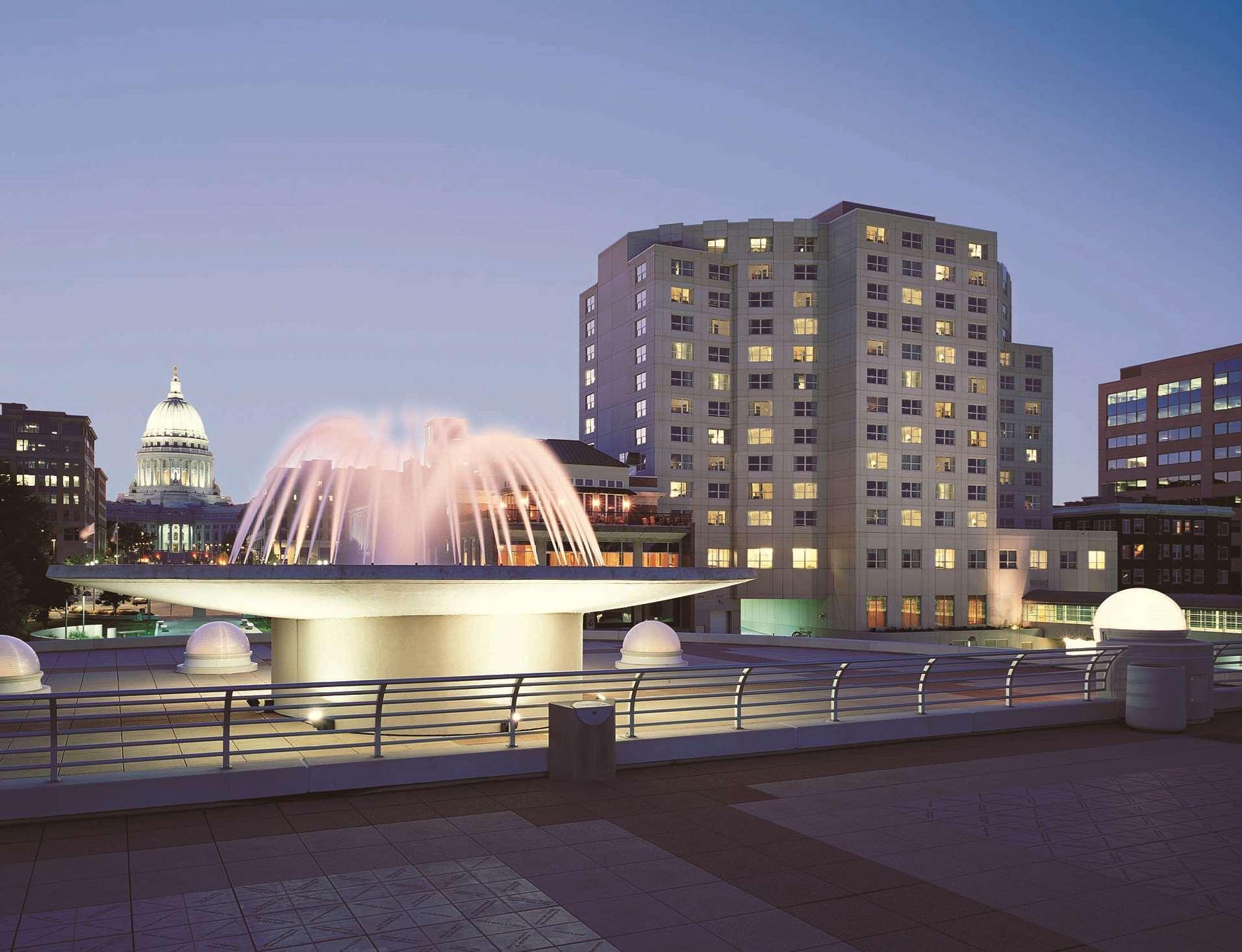 Hotel Hilton Monona Terrace 4*